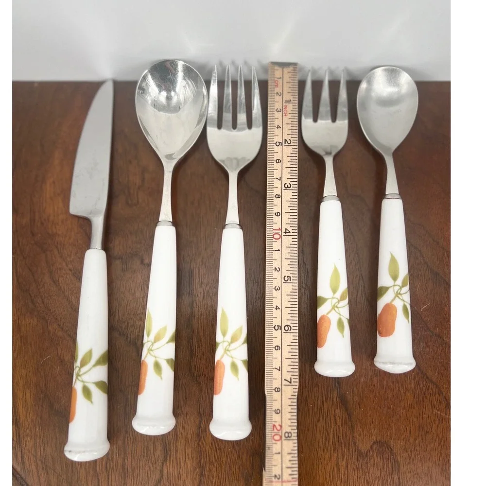 Noritake Flatware Set Stainless Ceramic Berries 'N Such Edition White 10pc Rero